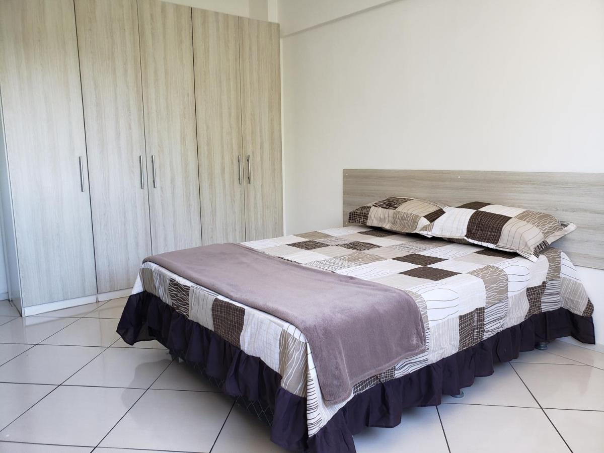 Spot Residence Sao Carlos 700M Da Usp Exterior photo
