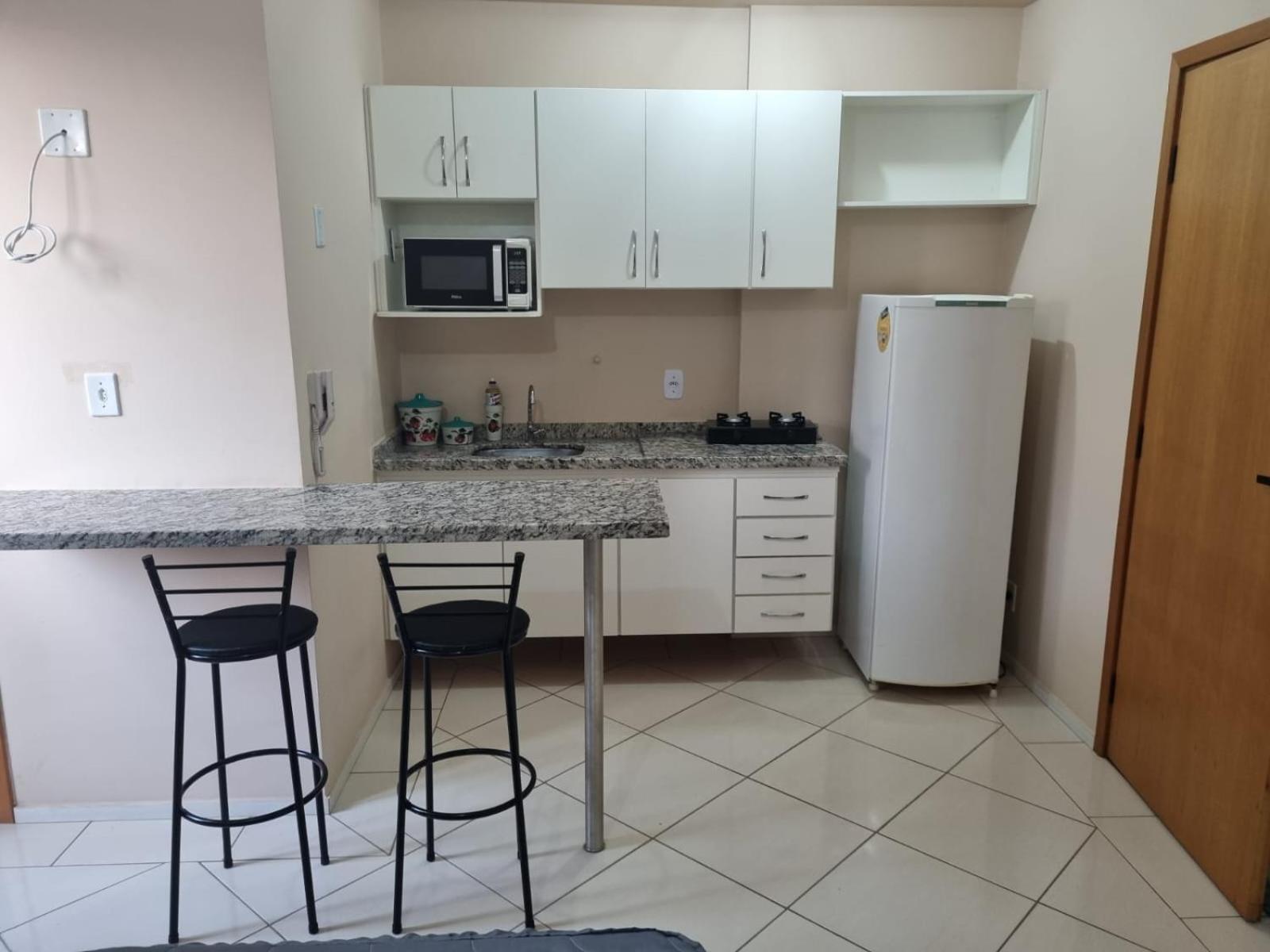 Spot Residence Sao Carlos 700M Da Usp Exterior photo